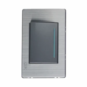 BP01-M/A PLACA METÁLICA CON 1 INTERRUPTOR SENCILLO DE 3 MÓDULOS ANODIZADO